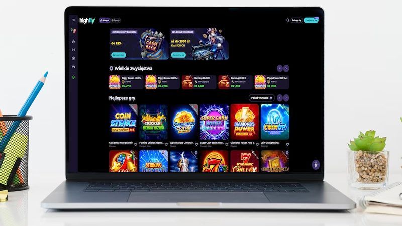 Strona główna kasyna Highflybet na ekranie komputera
