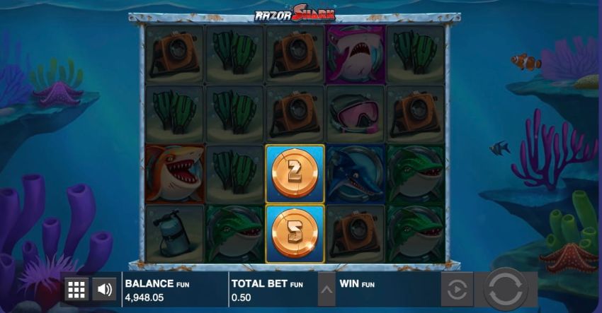 Funkcja Razor Reveal w automacie Razor Shark